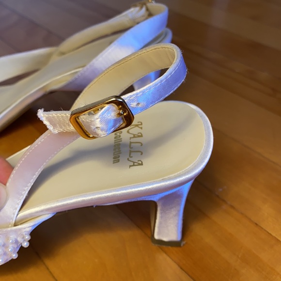 Kalla Collection Satin Beaded Sandals Size 10 - Picture 2 of 6